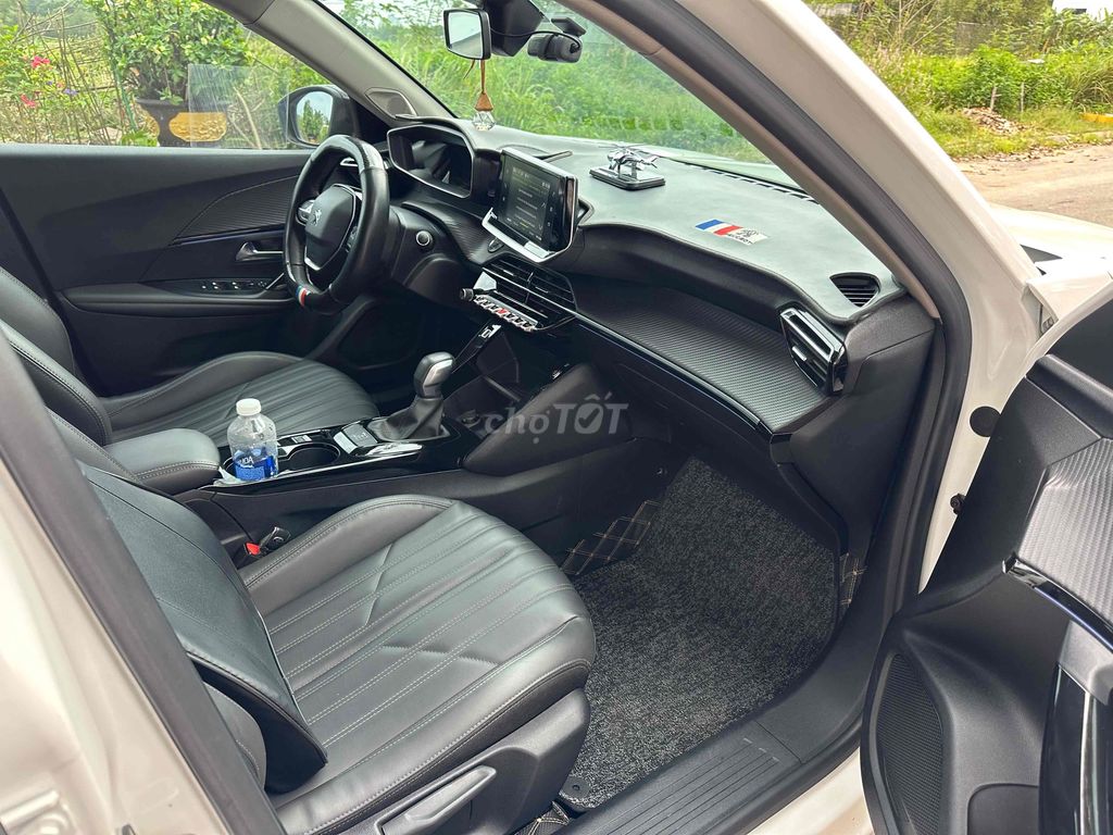 Peugeot 2008 GT Line 3,7v km sx 2022. Mua bán Ô tô tại Quận Cẩm Lệ Đà Nẵng được đăng bởi vinh hình 7