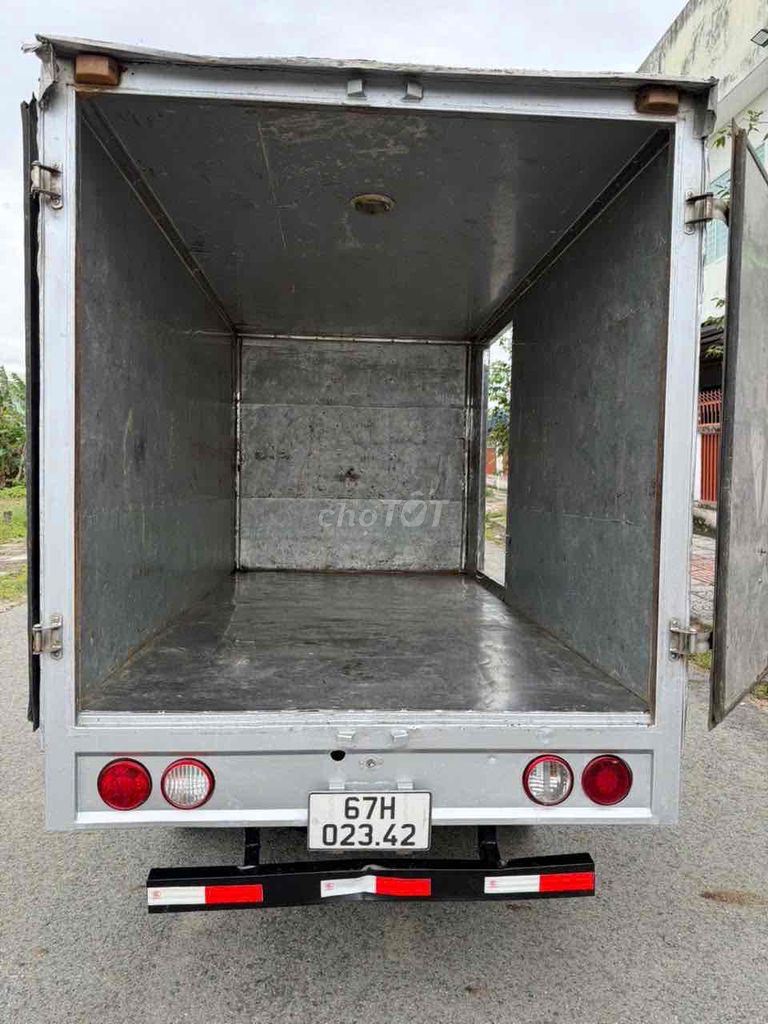 cần bán huyndai h100 xe đẹp zin hơn 90%. Mua bán Xe tải, xe ben tại Quận Thốt Nốt Cần Thơ được đăng bởi Nguyen Hoang hình 4