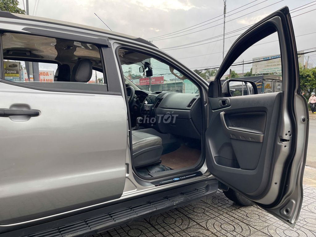 Ford Ranger 2016 XLS 2.2L 4x2 AT. Mua bán Ô tô tại Huyện Tân Phú Đồng Nai được đăng bởi Salon AUTO THÀNH TRUNG Đồng Nai hình 10