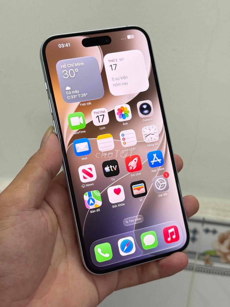 Apple iPhone 15 Plus 128GB Trắng Đã qua sử dụng. Mua bán Điện thoại tại Thành phố Biên Hòa Đồng Nai được đăng bởi Hung ha hình 1