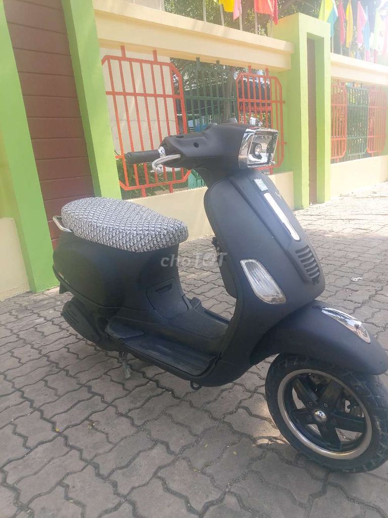 Vespa S125 xả rẻ. Mua bán Xe máy tại Quận 7 Tp Hồ Chí Minh được đăng bởi Huy hình 2