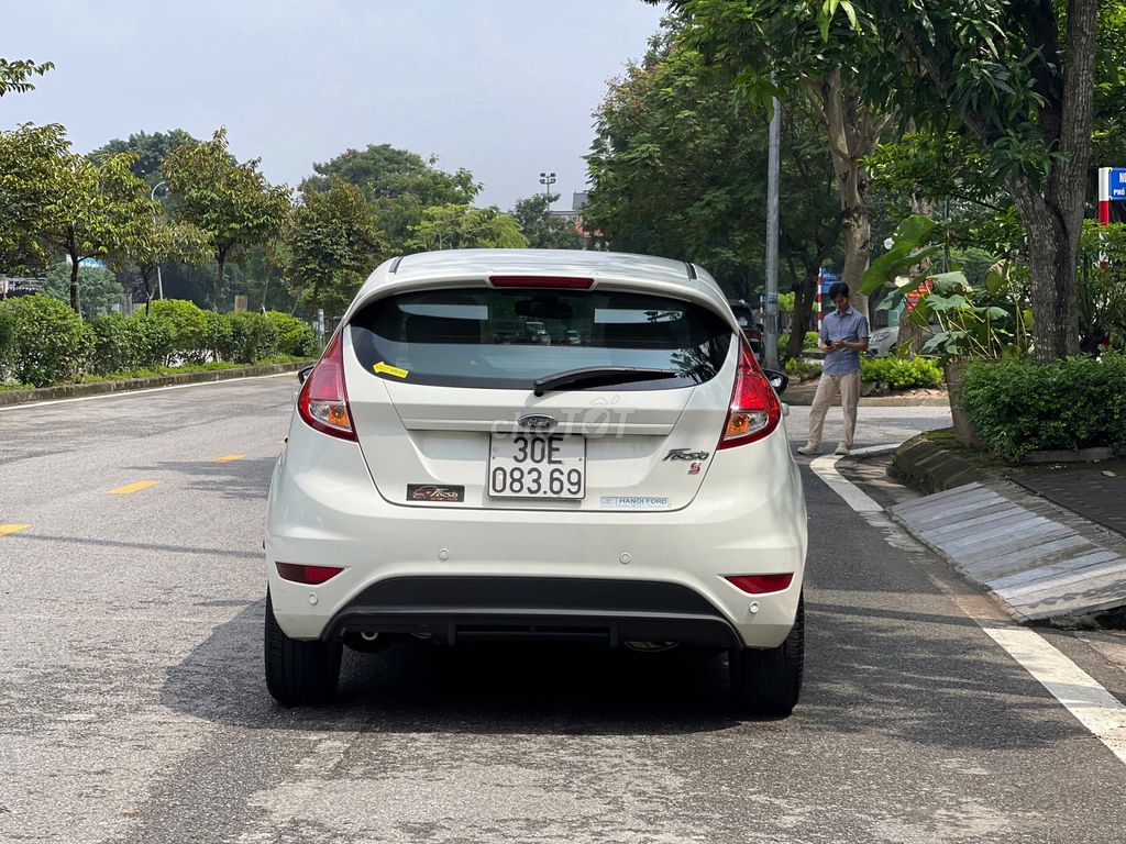 Ford Fiesta Sport 2016. Mua bán Ô tô tại Quận Long Biên Hà Nội được đăng bởi Long Biên Cars hình 5