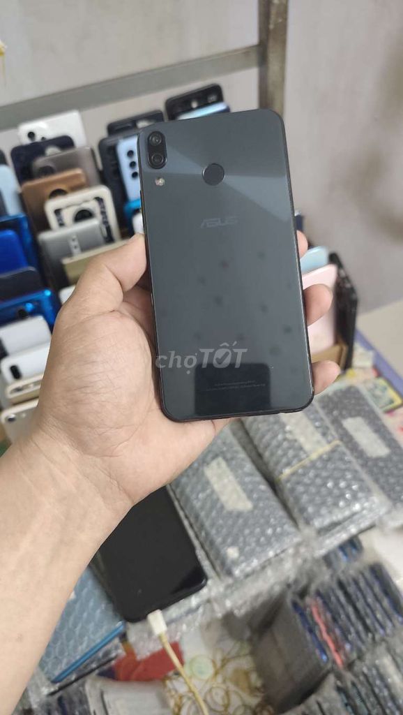 Asus Zenfone 5 2020, ram 4gb, 64gb, chip snap. Mua bán Điện thoại tại Quận Gò Vấp Tp Hồ Chí Minh được đăng bởi A LONG   nhận thanh toán THẺ TÍN DỤNG hình 1