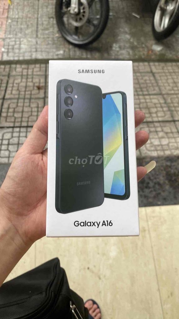 cần bán samsung a16 mới chưa bóc hộp. Mua bán Điện thoại tại Quận Hà Đông Hà Nội được đăng bởi Đoàn Đức Hoà hình 1