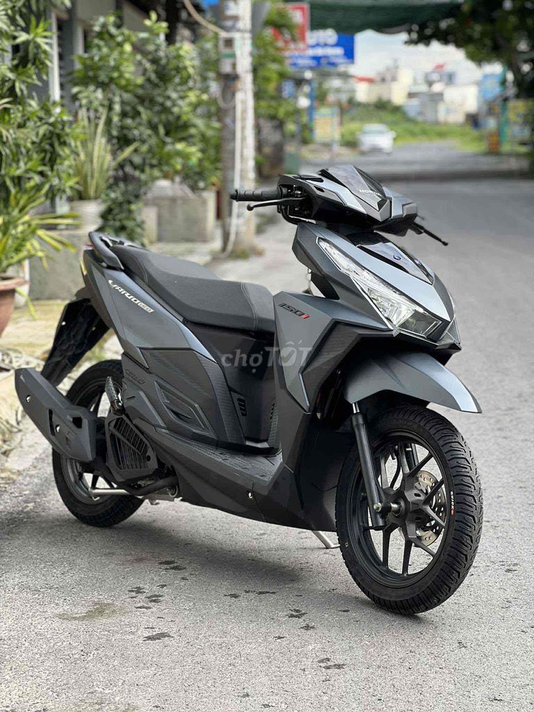 Cần Bán e vario dk 2018 đẹp keng 9 chủ ký giấy. Mua bán Xe máy tại Thành phố Biên Hòa Đồng Nai được đăng bởi Cửa Hàng Xe Máy Gia Khang  hình 2