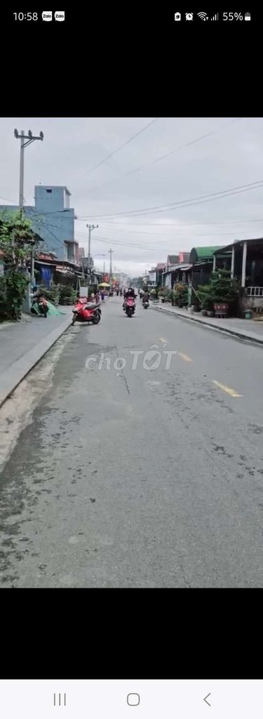 Cần bán gâp nha mt đường nhựa.viesw bien hoài hải.hoai nhơn.bình định Cần bán gâp nha mt đường nhựa.viesw bien hoài hải.hoai nhơn.bình định