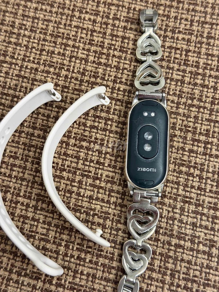 Xiaomi Mi Band Bạc Nữ. Mua bán Thiết bị đeo thông minh tại Quận Nam Từ Liêm Hà Nội được đăng bởi Huong Ngoc hình 1