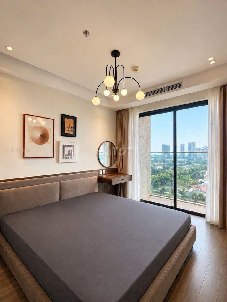 Cho thuê căn hộ 2PN Skyline West Lake view Hồ Tây