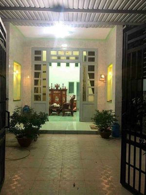 Bán Nhà Cấp 4 Gần Cầu Vượt Củ Chi Giá 1 Tỷ 5 . DT 97m2,Sổ Hồng Riêng