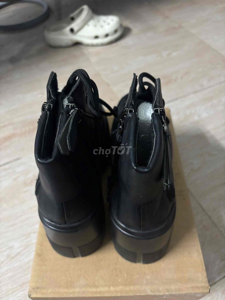 Giày boot Nữ Đen size 36 đã sử dụng. Mua bán Giày dép tại Huyện Nhà Bè Tp Hồ Chí Minh được đăng bởi Thiên Phúc hình 1