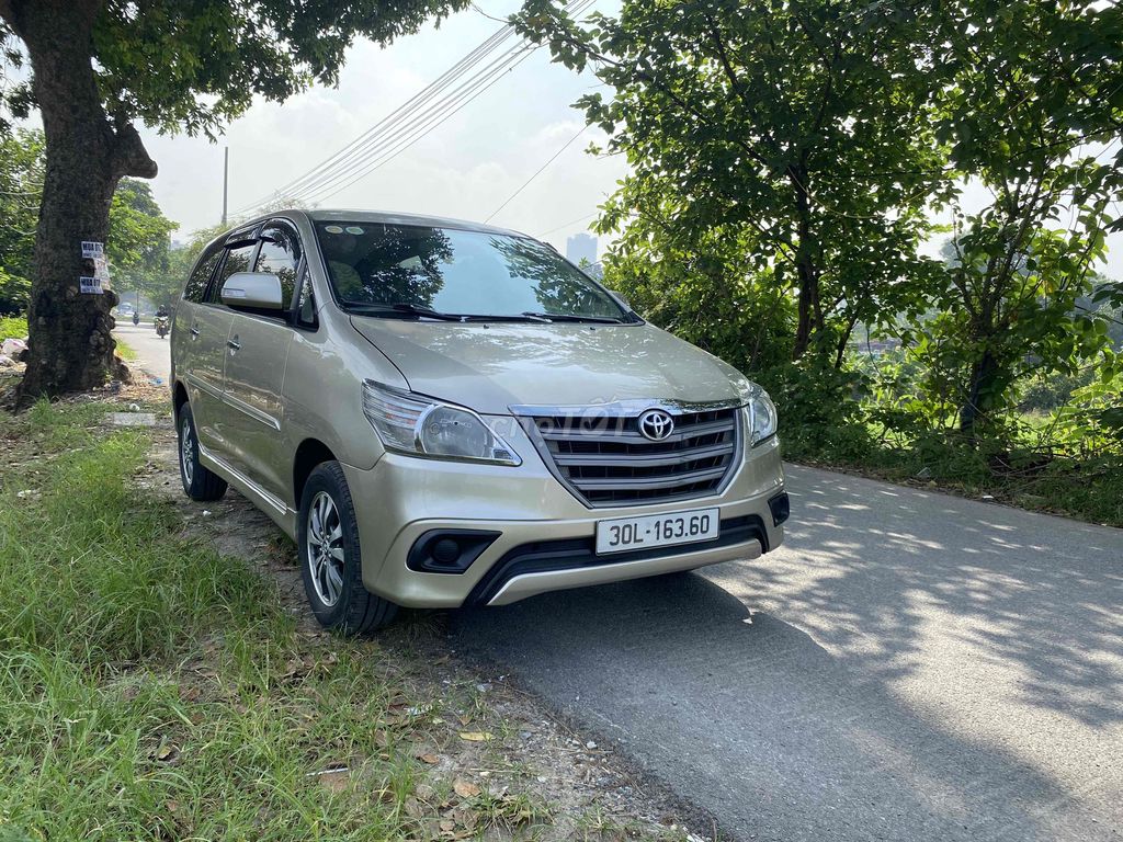 Toyota Innova 2016 2.0E - 90000 km. Mua bán Ô tô tại Quận Nam Từ Liêm Hà Nội được đăng bởi C Mai hình 13