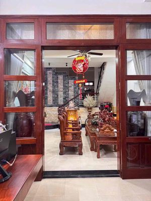 Аренда · 2 комн. · 100 м² · Quận Hải Châu, ул. Tuyên sơn 9
