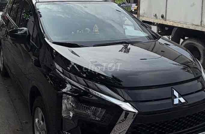 Mitsubishi Xpander AT Eco 2022 черный автомат