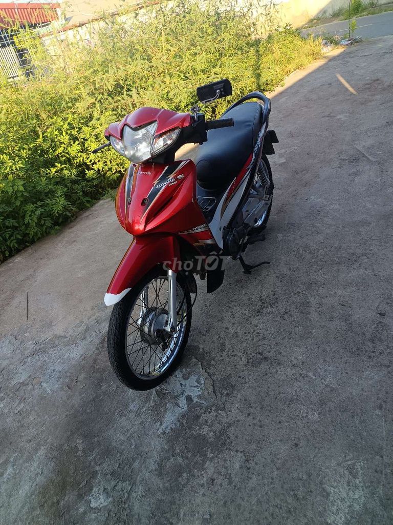 Chuyển nhượng. Mua bán Xe máy tại Quận Kiến An Hải Phòng được đăng bởi A hình 1