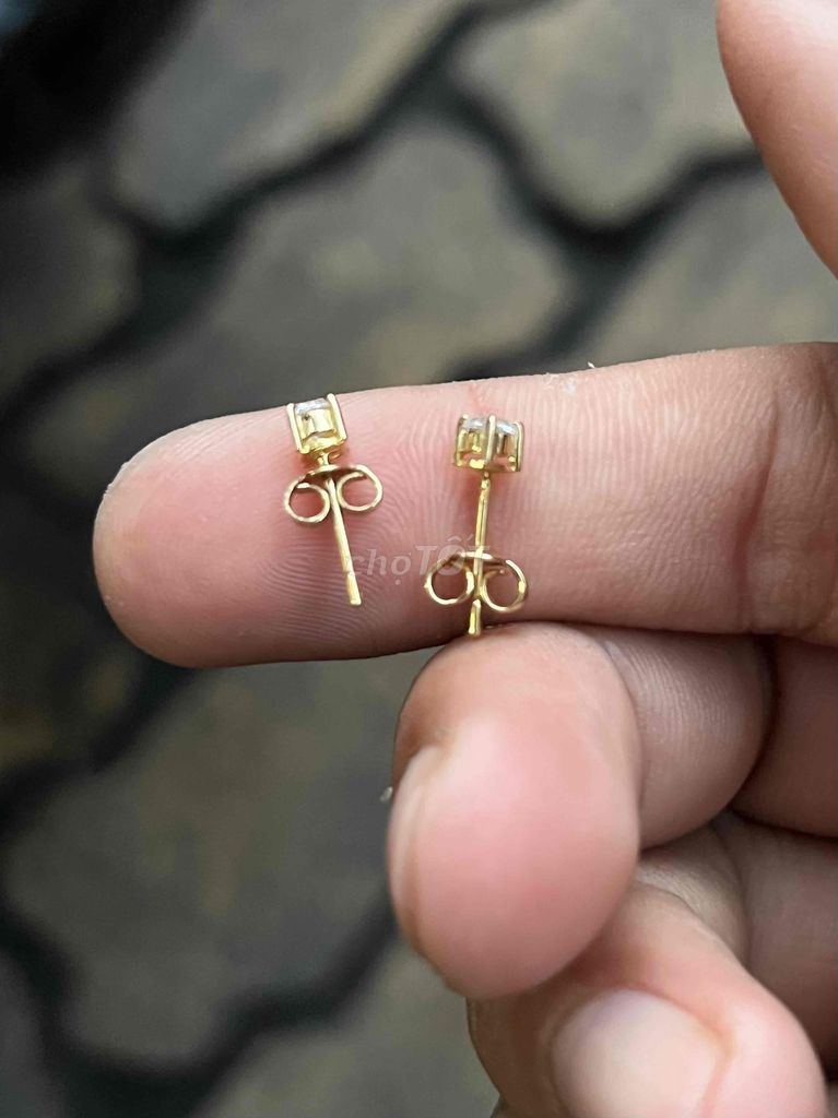 Cặp bông tai khuyên tai 18k đặt dư pass. Mua bán Phụ kiện thời trang khác tại Quận 10 Tp Hồ Chí Minh được đăng bởi lê mạnh tuân hình 1