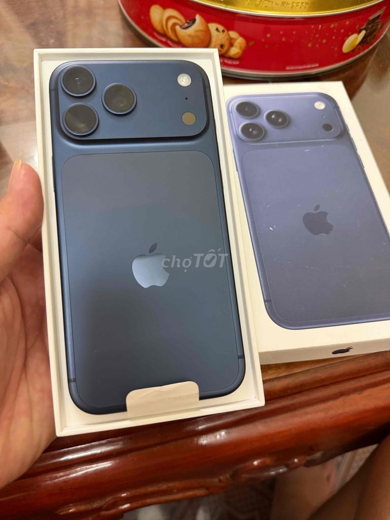 Apple iPhone 17 Pro Max Xanh Lướt Keng. Mua bán Điện thoại tại Thành phố Buôn Ma Thuột Đắk Lắk được đăng bởi Hưng hình 1