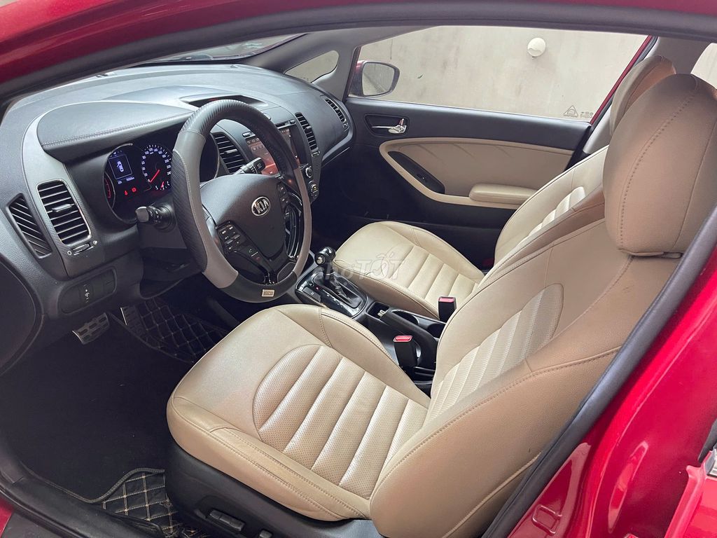 KIA Cerato 2018 1.6AT Đỏ 76.000km. Mua bán Ô tô tại Huyện Quảng Xương Thanh Hóa được đăng bởi Bùi Tuấn hình 8