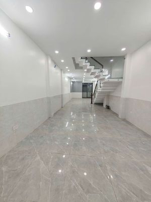 Аренда · 4 комн. · 90 м² · Quận 8, ул. khu An Dương Vương