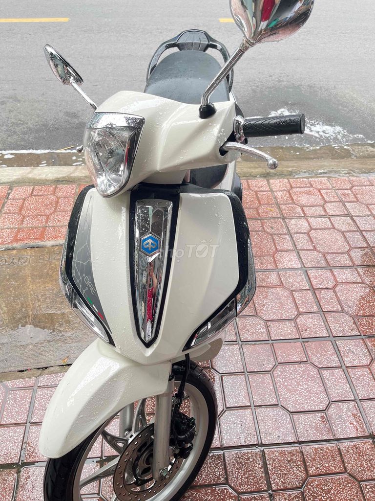 Piaggio Liberty 2021 Trắng. Mua bán Xe máy tại Quận 6 Tp Hồ Chí Minh được đăng bởi Ngọc Chi hình 4