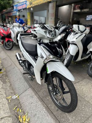 Honda future led FI 2004 mới 99% Bstp chính chủ. Mua bán Xe máy tại Quận Tân Phú Tp Hồ Chí Minh được đăng bởi Tuanduy