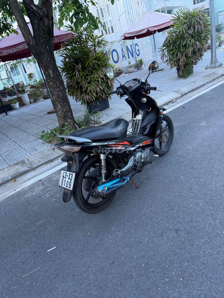 Suzuki Xbiker 125, черный, полуавтомат