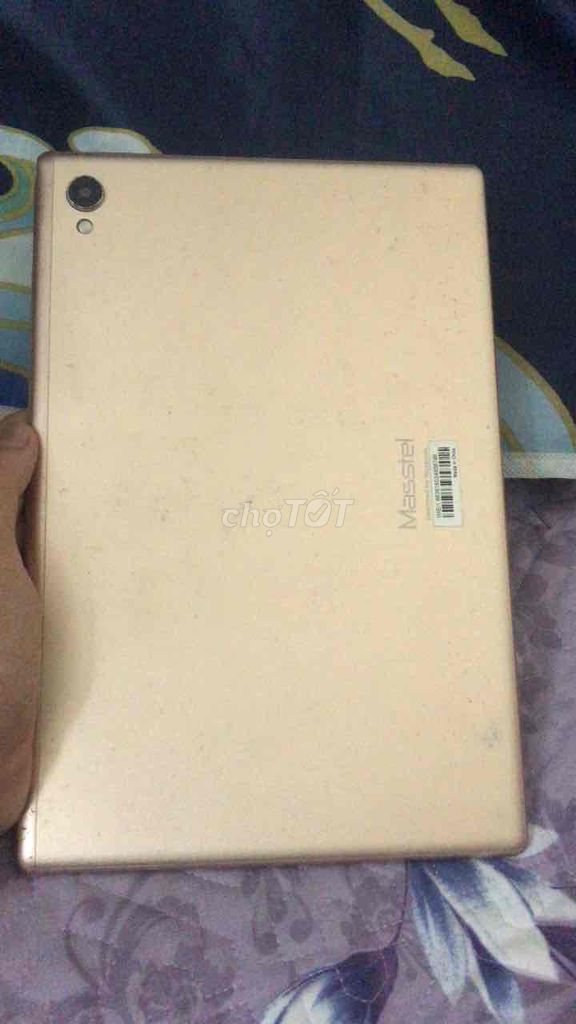 Masstel màu Vàng đồng hỏng chân sạc nứt khung. Mua bán Máy tính bảng tại Quận Hà Đông Hà Nội được đăng bởi Phương Lê hình 1