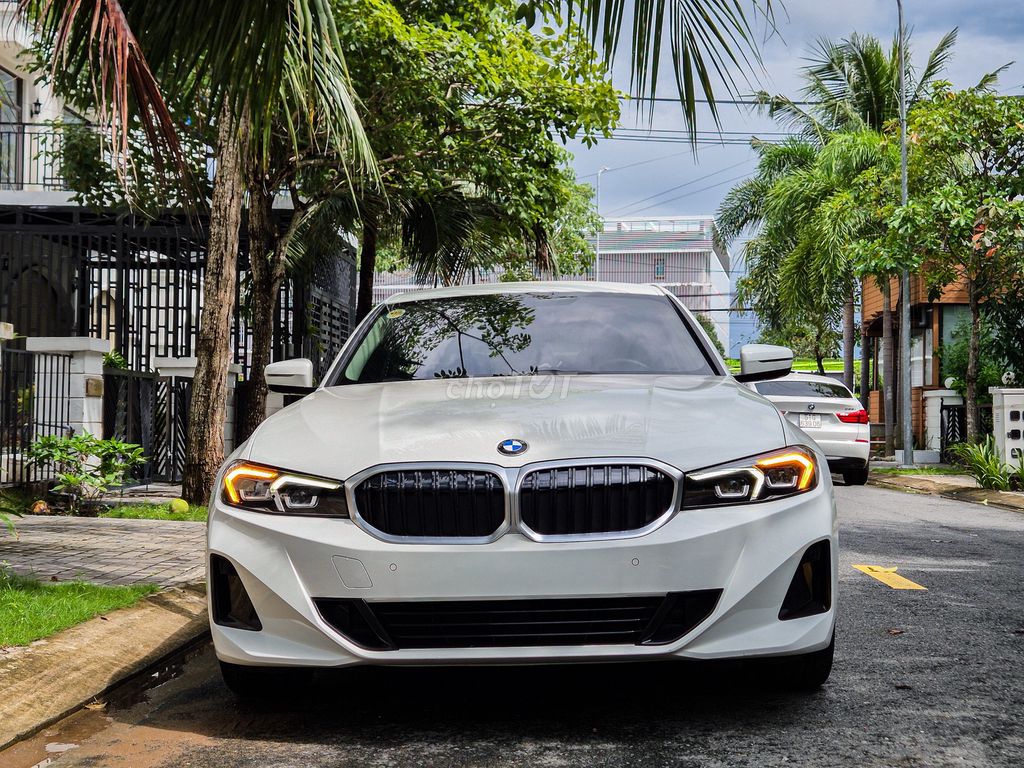 BMW 320i Sportline 2024 модельного года 26 000 миль