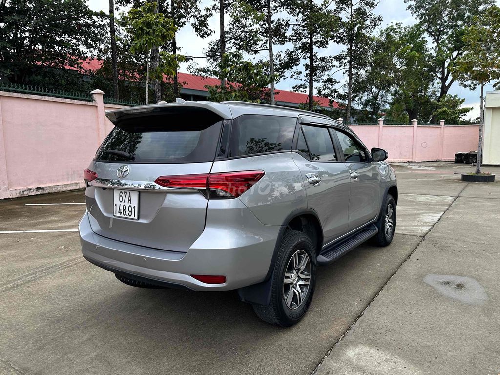 Fortuner xăng nhập khẩu Indo 1chủ bảo dưỡng Toyota. Mua bán Ô tô tại Huyện Hóc Môn Tp Hồ Chí Minh được đăng bởi Hiền Nguyễn hình 14
