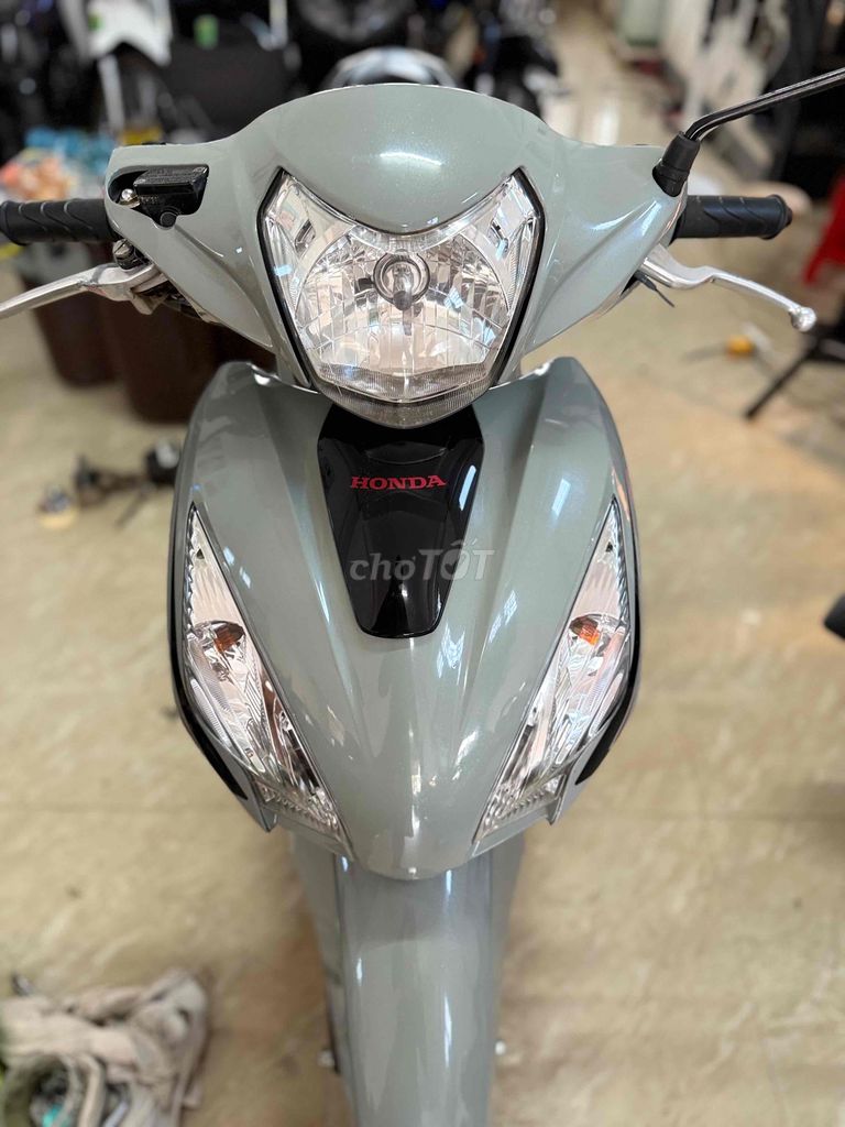 vision Fi. Mua bán Xe máy tại Thành phố Buôn Ma Thuột Đắk Lắk được đăng bởi ĐàM tý hình 1