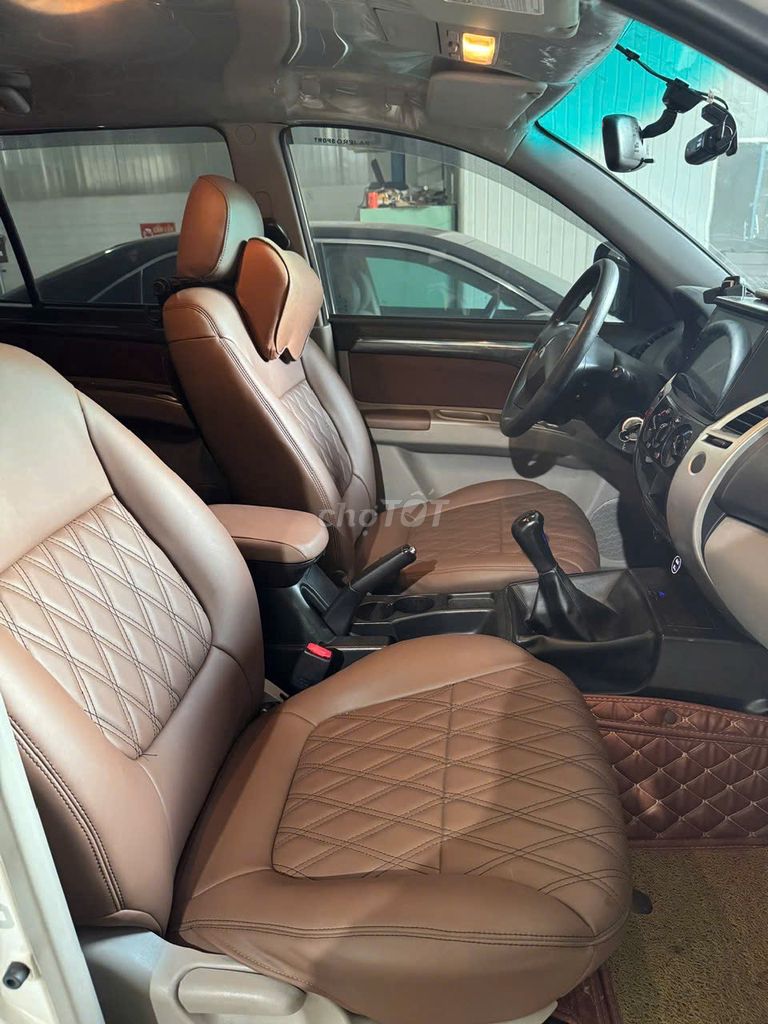 Mitsubishi Pajero Sport 2017 D 4x2 MT - 160000 km. Mua bán Ô tô tại Quận Phú Nhuận Tp Hồ Chí Minh được đăng bởi Phan Thành Đạt hình 5