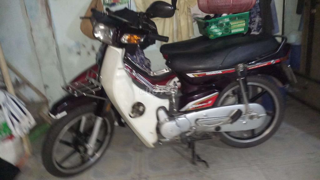 Honda Dream Nâu trắng Đã qua sử dụng. Mua bán Xe máy tại Quận Bình Tân Tp Hồ Chí Minh được đăng bởi Ông Mười Khó hình 1