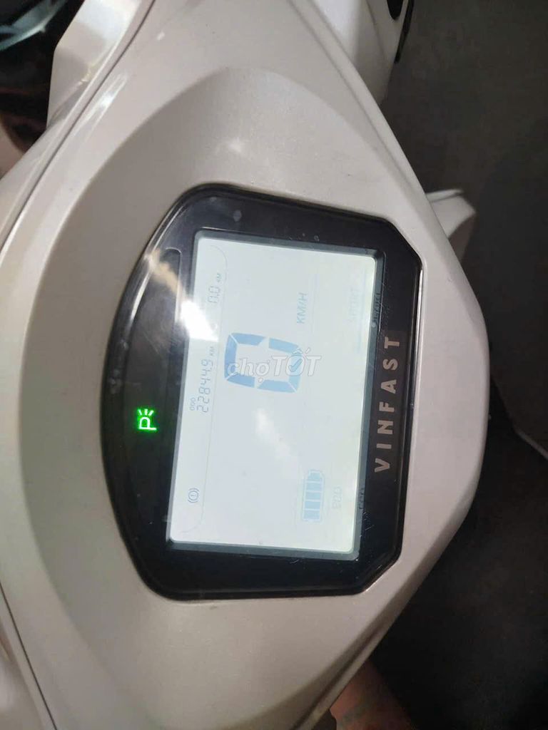 Xe máy điện VinFast Feliz 2021 màu trắng. Mua bán Xe điện tại Huyện Phú Xuyên Hà Nội được đăng bởi Mua bán xe máy điện Vinfast hình 4