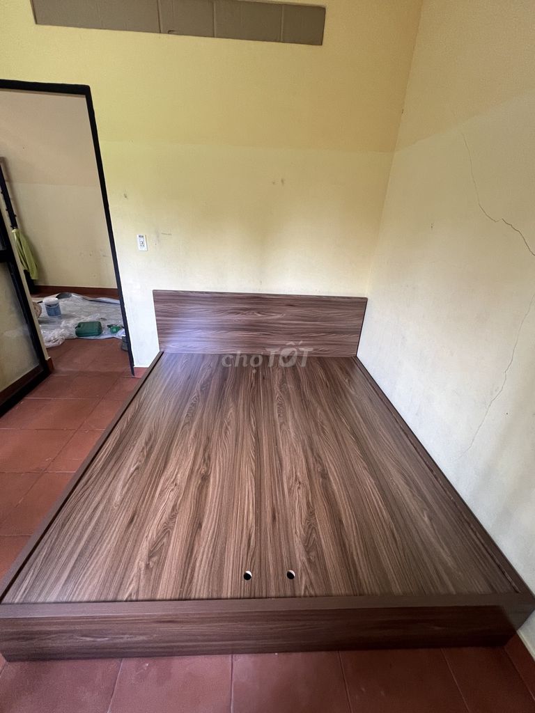 Giường ngủ Gỗ mdf Nâu vân gỗ Hiện đại, có hộc kéo. Mua bán Giường, chăn ga gối nệm tại Thành phố Thủ Đức Tp Hồ Chí Minh được đăng bởi Nội Thất Quang Hùng hình 1