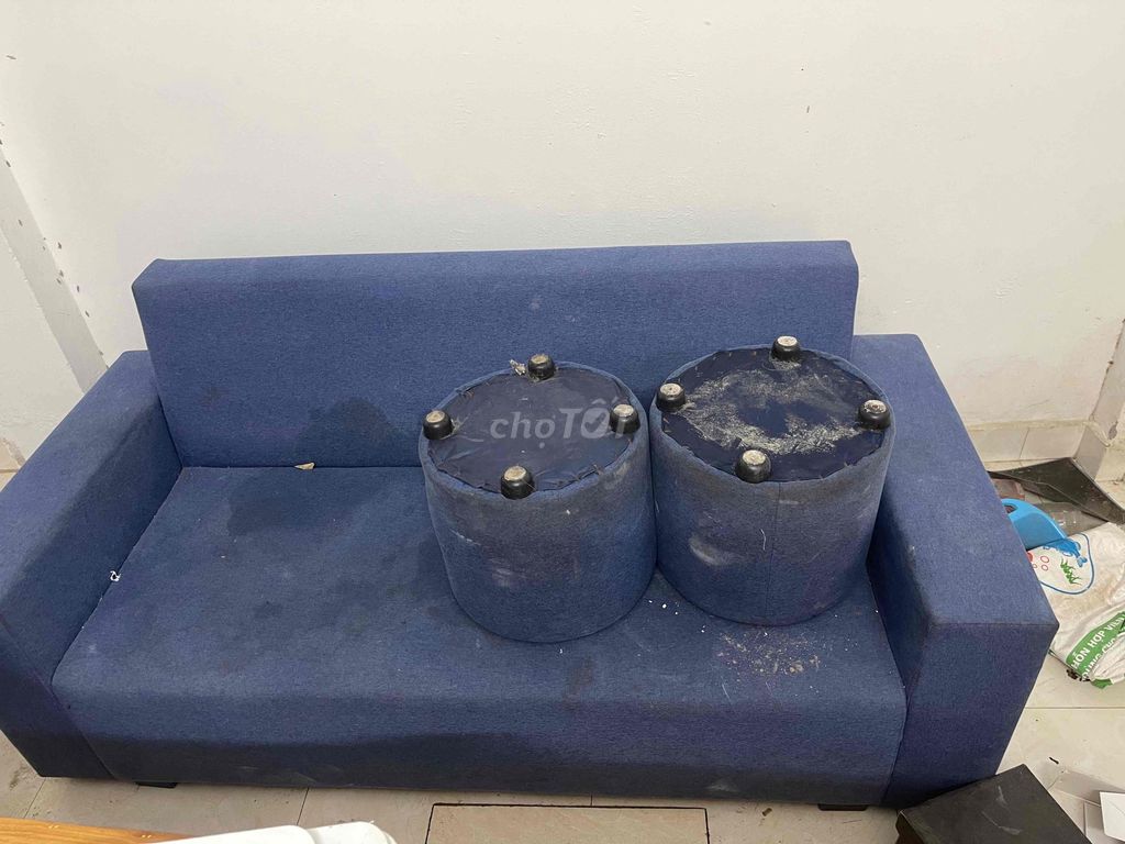 Sofa Vải Xanh Dương 1 ghế 2 ghế bàn tròn. Mua bán Bàn ghế tại Quận Tây Hồ Hà Nội được đăng bởi Tô Hiếu hình 1