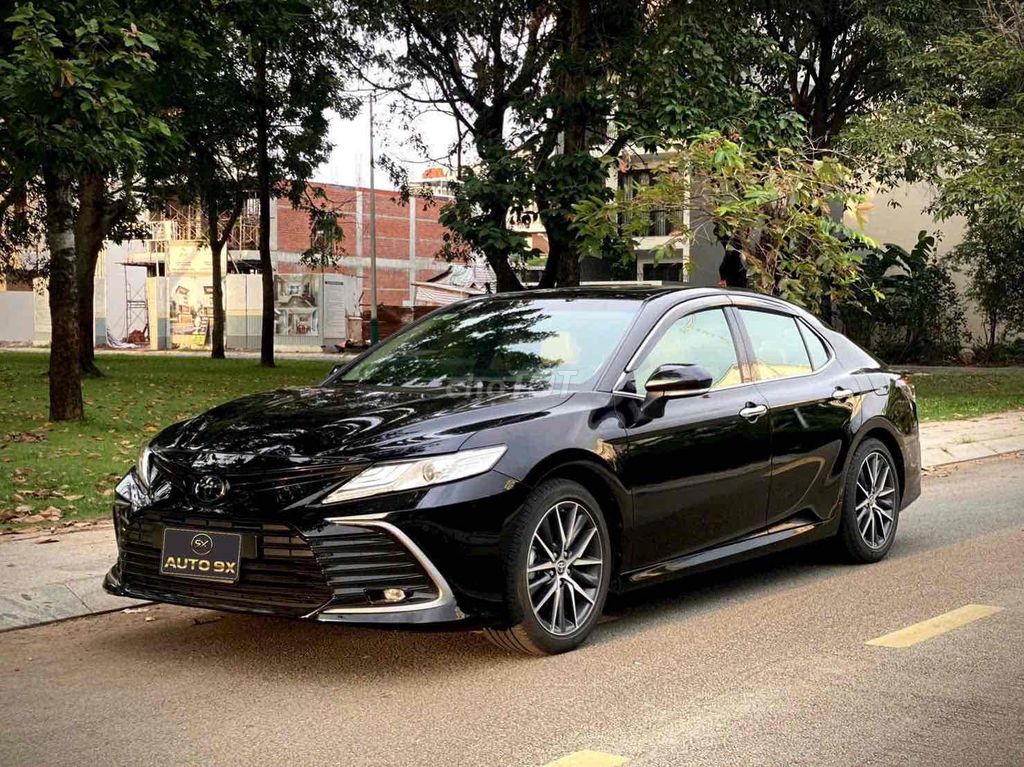 🚘 Toyota Camry 2.0Q 2022 Черная 20 000 км
