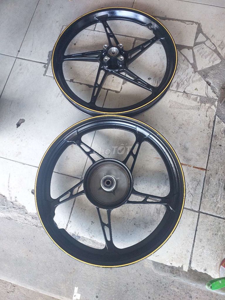 Bán mâm luôn bi rin theo xe còn đẹp ken bao lỗi. Mua bán Phụ tùng xe tại Quận Liên Chiểu Đà Nẵng được đăng bởi anh quoc hình 1