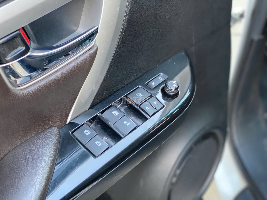 Toyota Fortuner 2019 2.8V 4x4 AT - 135000 km. Mua bán Ô tô tại Quận Bình Thạnh Tp Hồ Chí Minh được đăng bởi Toyota Sure hình 13