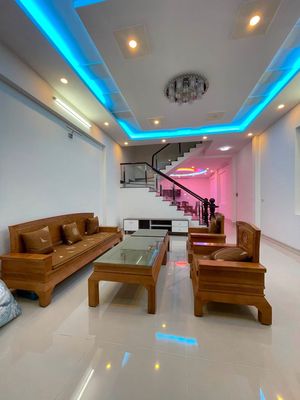 BÁN NHÀ MT ĐƯỜNG PHAN THỊ XÍCH NGAY PCC TÂN QUY