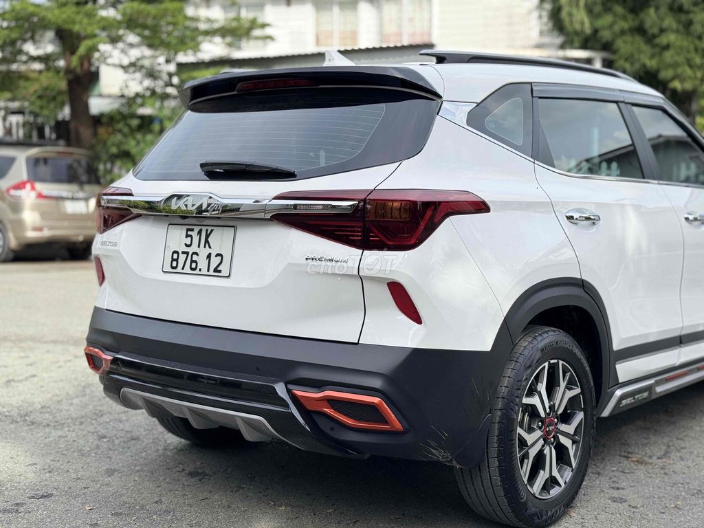 Kia Seltos 2024 Premium 1.6 AT - 9000 km. Mua bán Ô tô tại Quận 12 Tp Hồ Chí Minh được đăng bởi Mr Đức hình 9