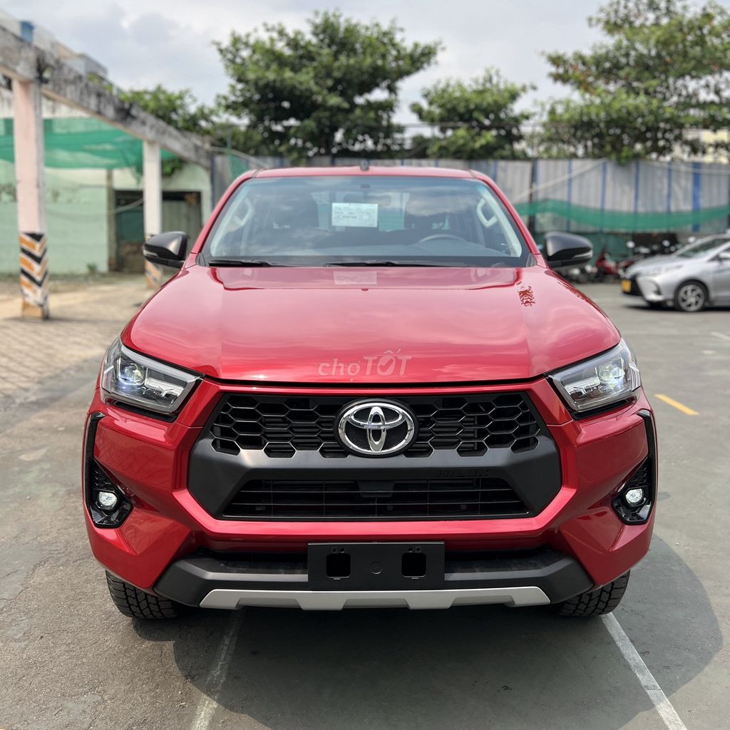 Toyota Hilux 2.4AT - Nhập Thái - Giao Ngay