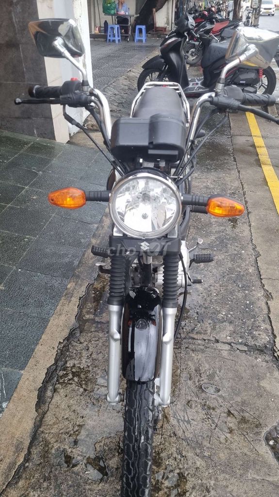 Bán lại xe susuki GD 110 xe đẹp. Mua bán Xe máy tại Quận Hải Châu Đà Nẵng được đăng bởi Dức long hình 3