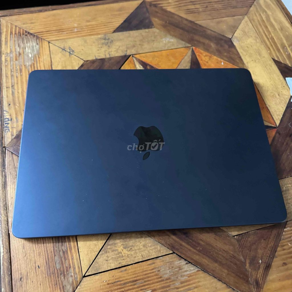 Macbook Air 13 M2 2022 16g/256g sạc15 bh10/2026. Mua bán Laptop tại Quận 3 Tp Hồ Chí Minh được đăng bởi Phúc Nguyễn hình 1
