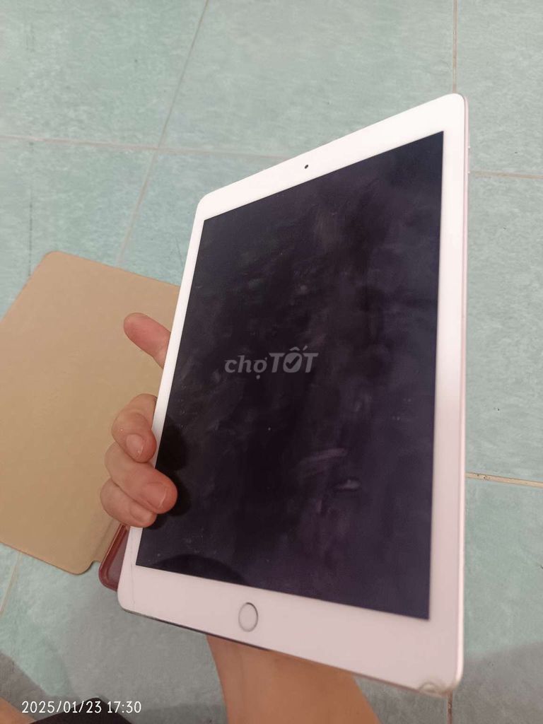 ipad pro 9.7 inch dư xài