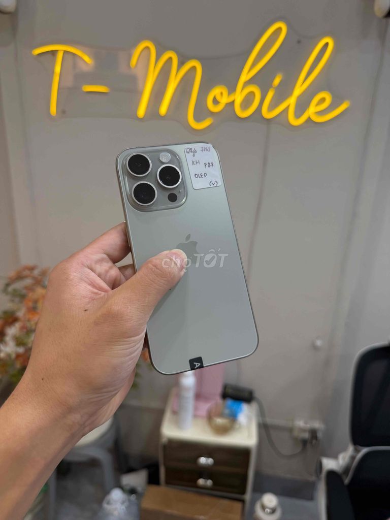 15 Pro 128Gb Quốc Tế oled đẹp bản khay sim. Mua bán Điện thoại tại Quận Thanh Xuân Hà Nội được đăng bởi Ngô Tráng T Mobile hình 1