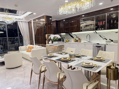 Bán căn 4PN 2WC, 118m2, giá 15.3 tỷ, SHLD tại Vinhomes - Tin thật 100%