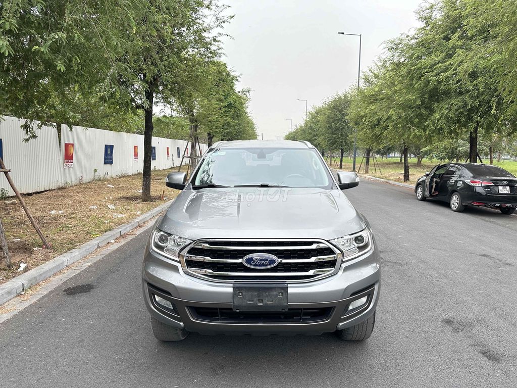 Ford Everest 2019 Trend 2.0L  AT 4x2 - 80000 km