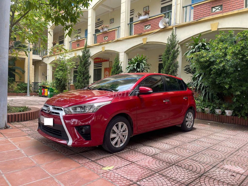 Gia đình cần bán xe Toyota Yarit 1.3G sx 2015