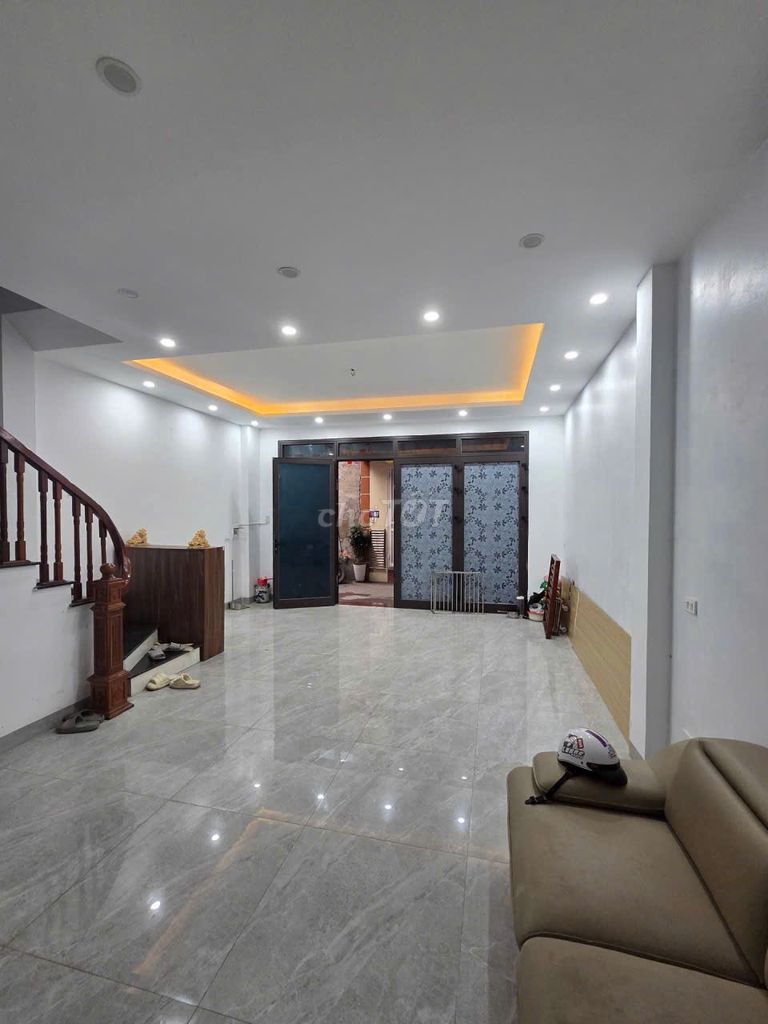 Nhà khu Đại Mỗ, MT 5.2m, diện tích 42.5m2, Giá khoảng 9 tỷ