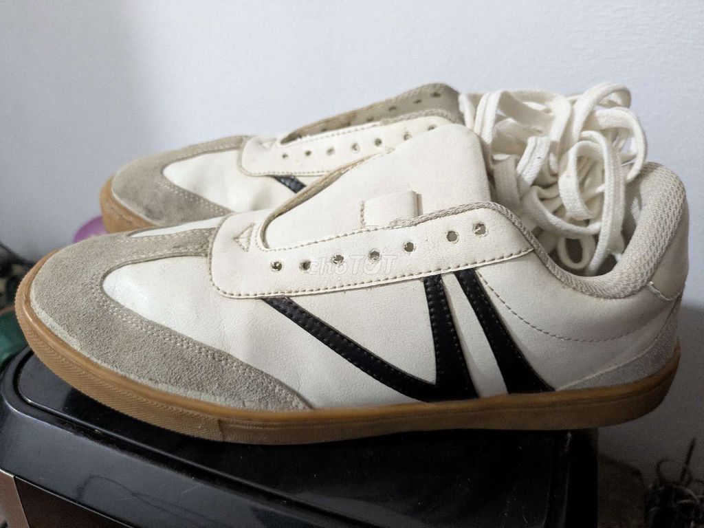 Giày thể thao nam da lộn size 41. Mua bán Giày dép tại Huyện Đan Phượng Hà Nội được đăng bởi John Phạm Chuyên Giày 2hand hình 1