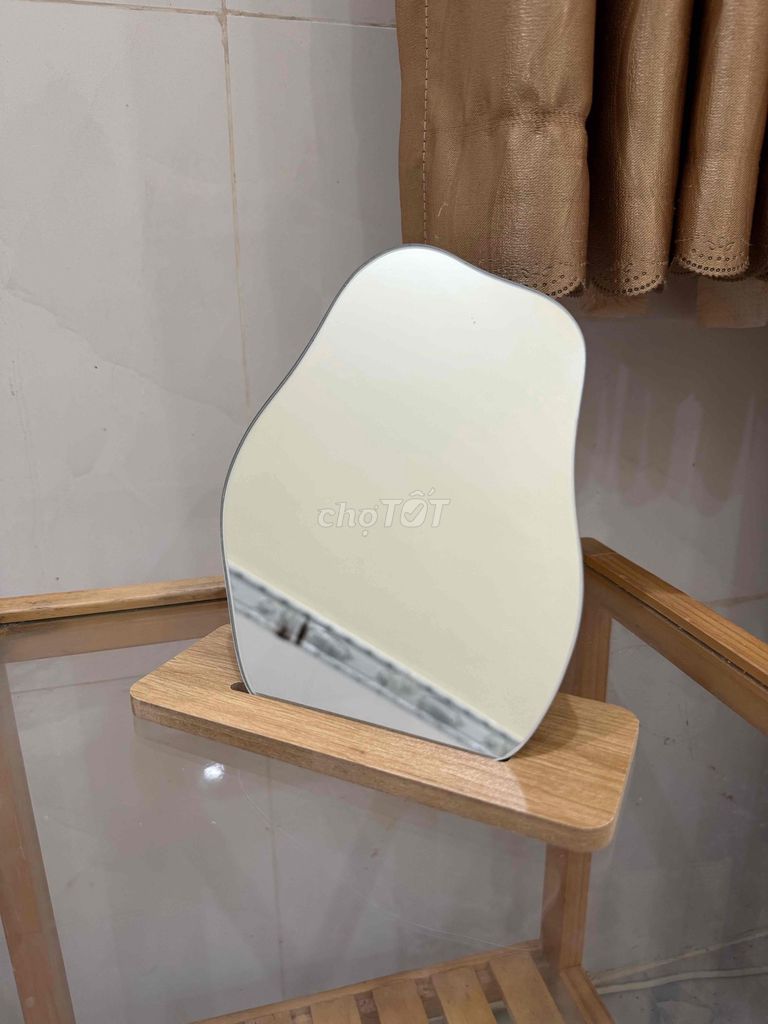 Gương trang điểm Gỗ Kính Nâu bạc. Mua bán Nội thất, đồ gia dụng khác tại Huyện Nhà Bè Tp Hồ Chí Minh được đăng bởi PHẠM NHÃ DIỄM hình 1